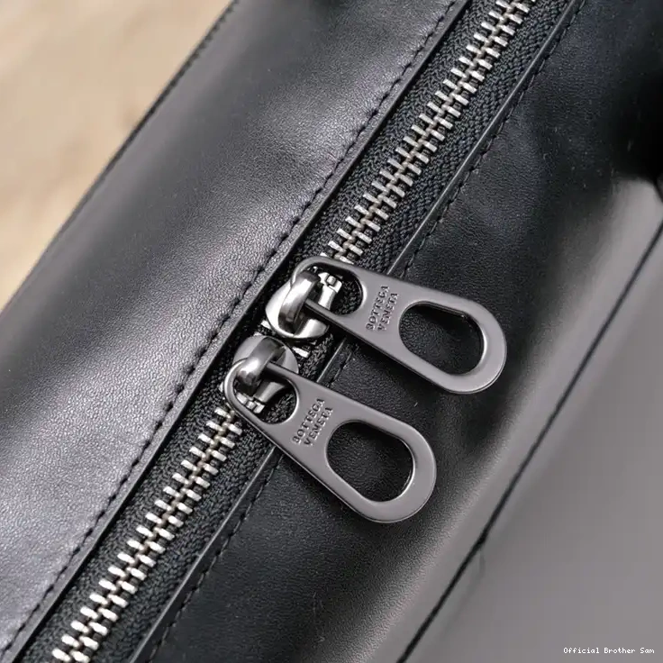 Official Brother Sam 2411YA0049 Bags Veneta Bottega 0710